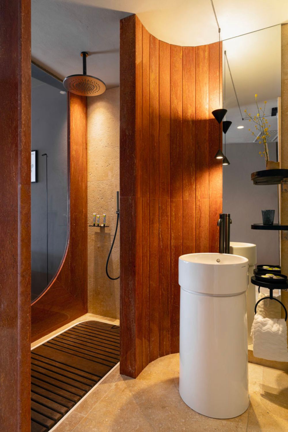 bagno di laqua by the sea